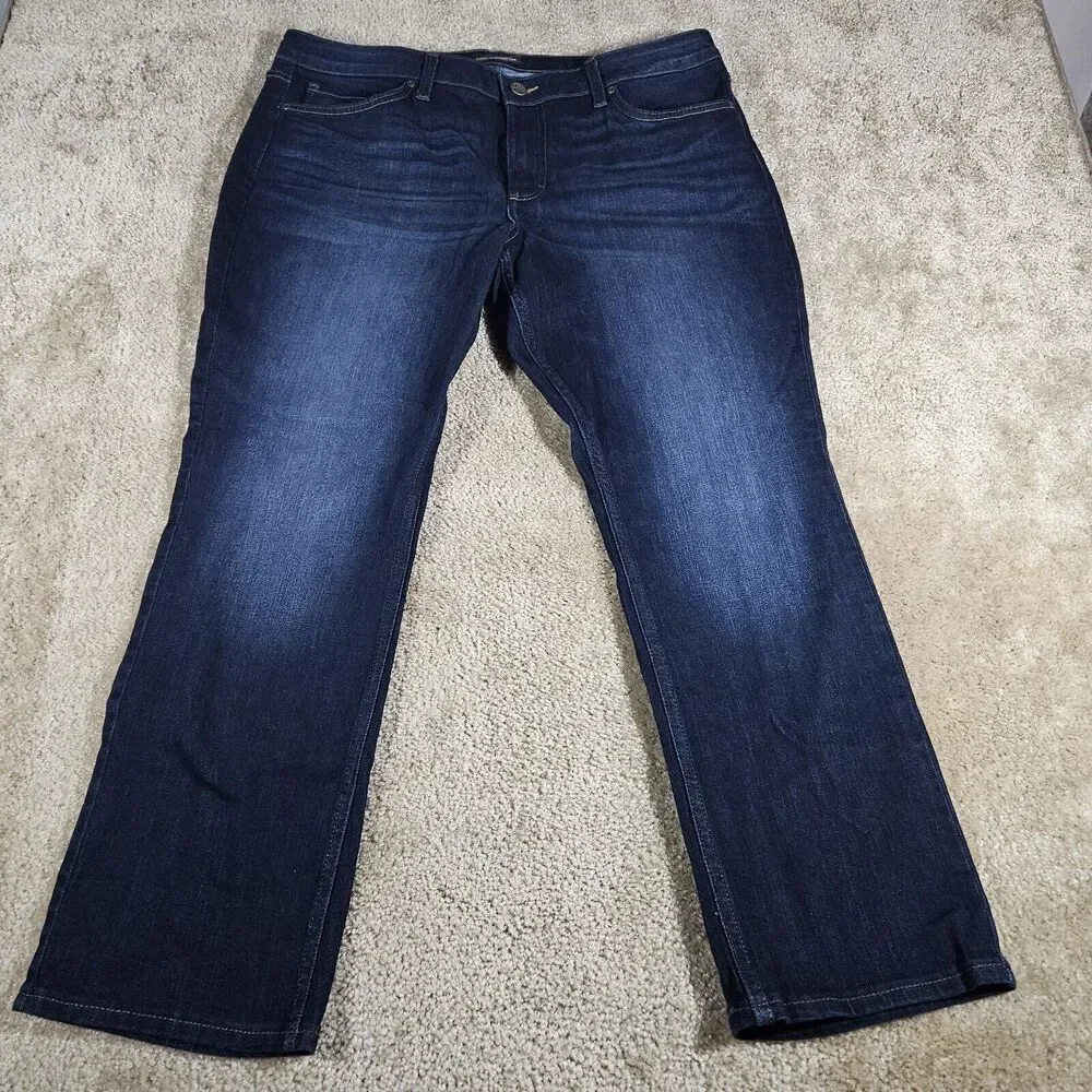 Lee Women’s Regular Fit Straight Leg Mid Rise Dark Wash Jeans Size 26 40x28